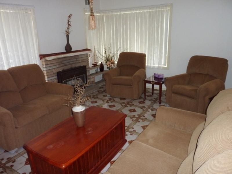 2 Brian Street, Balgownie NSW 2519