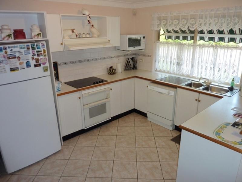 19 Agapantha Terrace, Woonona NSW 2517