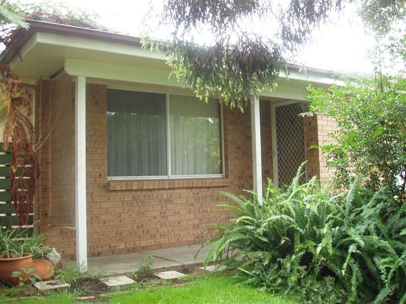 12 Lang Street, Woonona NSW 2517