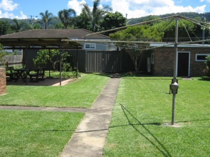 16 Albert Street, Woonona NSW 2517