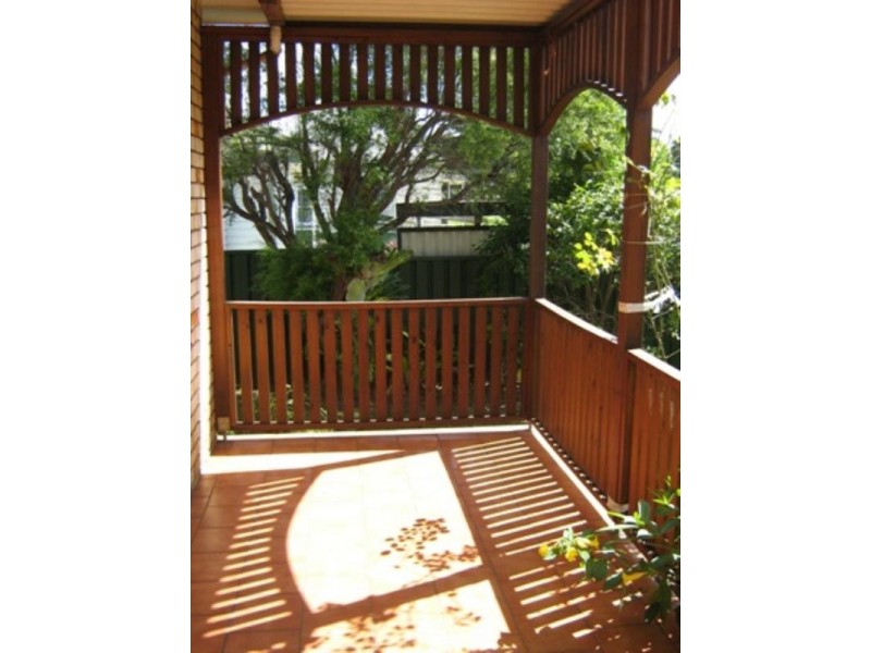 16 Albert Street, Woonona NSW 2517