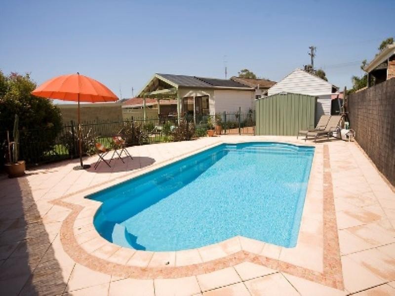 14 Corinda Road, Woonona NSW 2517