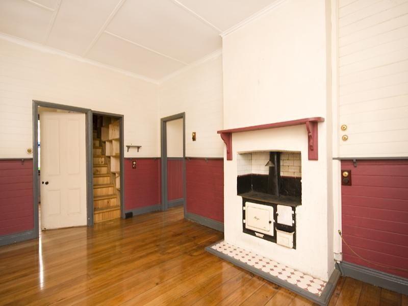 24 Duff Parade, Corrimal NSW 2518