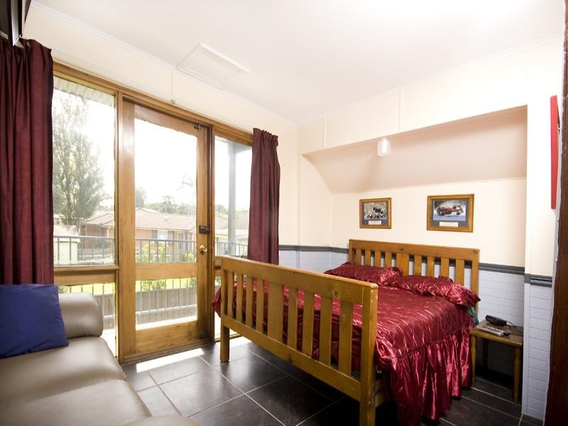 24 Duff Parade, Corrimal NSW 2518