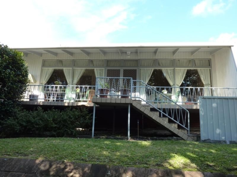 10 Foothills Road, Corrimal NSW 2518