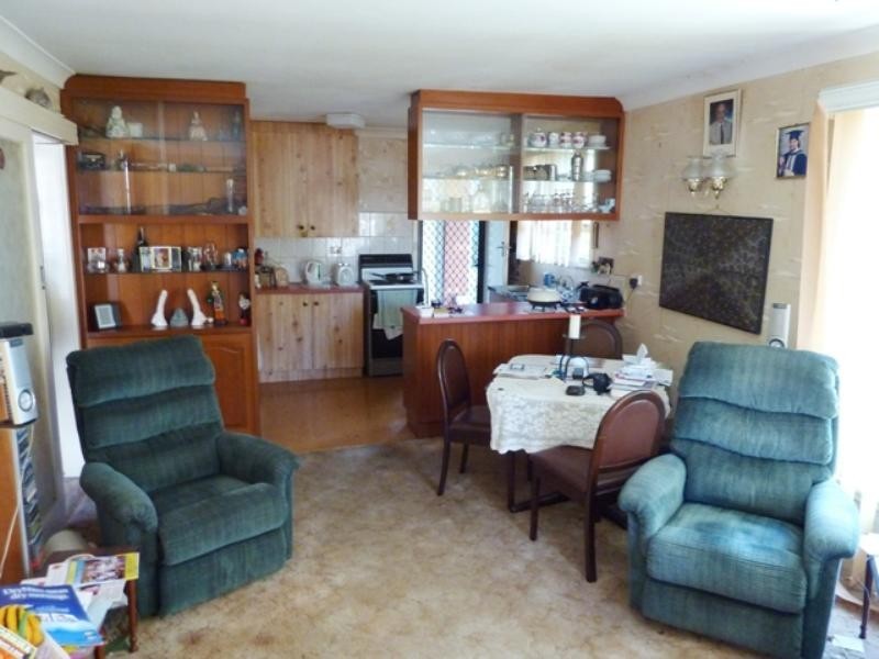 15 Joanne Street, Woonona NSW 2517