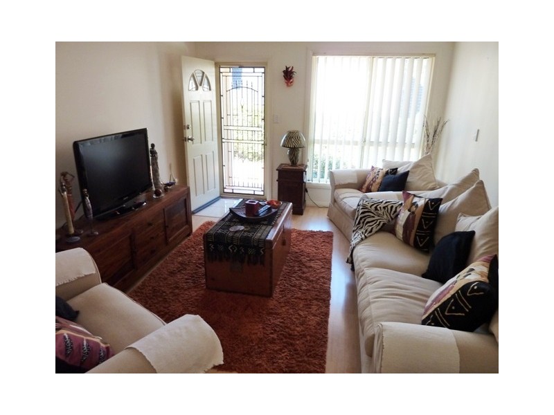 2/28 Popes Road, Woonona NSW 2517