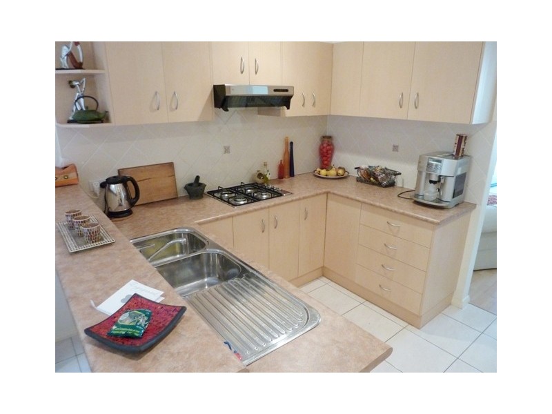 2/28 Popes Road, Woonona NSW 2517