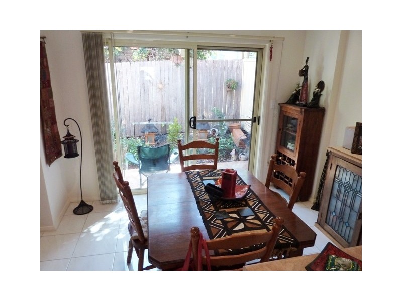 2/28 Popes Road, Woonona NSW 2517