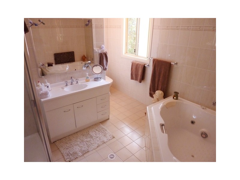 2/28 Popes Road, Woonona NSW 2517