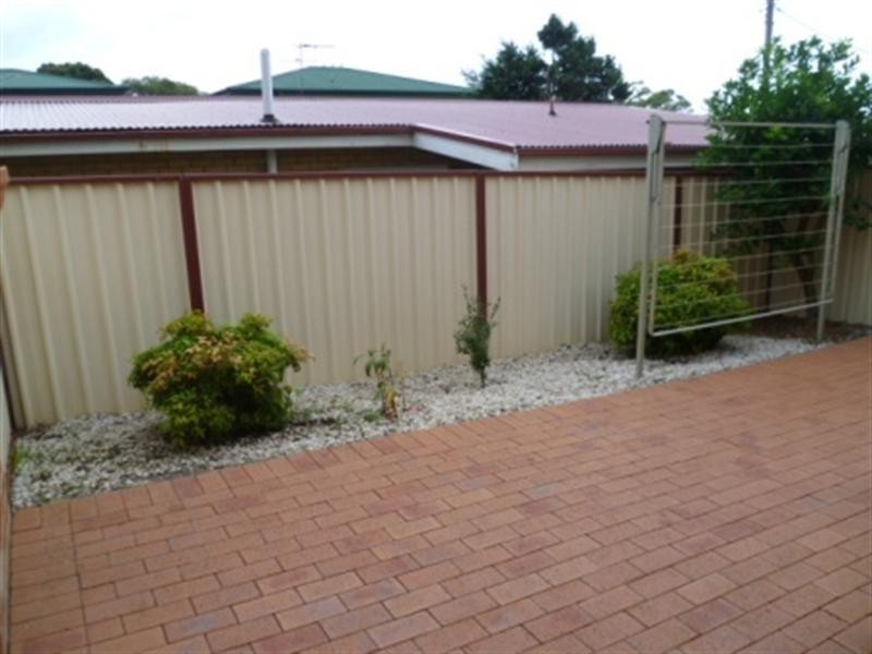 2/45-47 Russell Street, Woonona NSW 2517