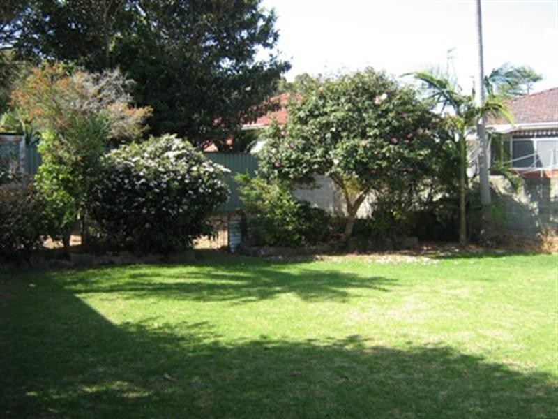 18 Athol Street, Woonona NSW 2517