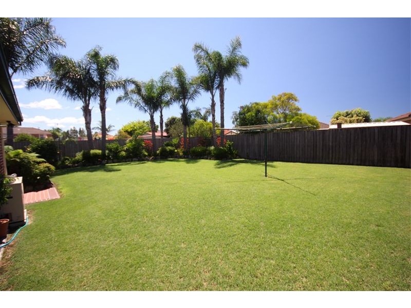 4 John Buckland Avenue, Woonona NSW 2517