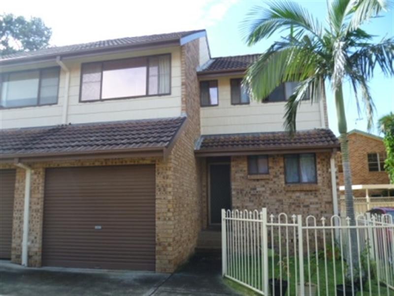 4/27 Nicholson Road, Woonona NSW 2517