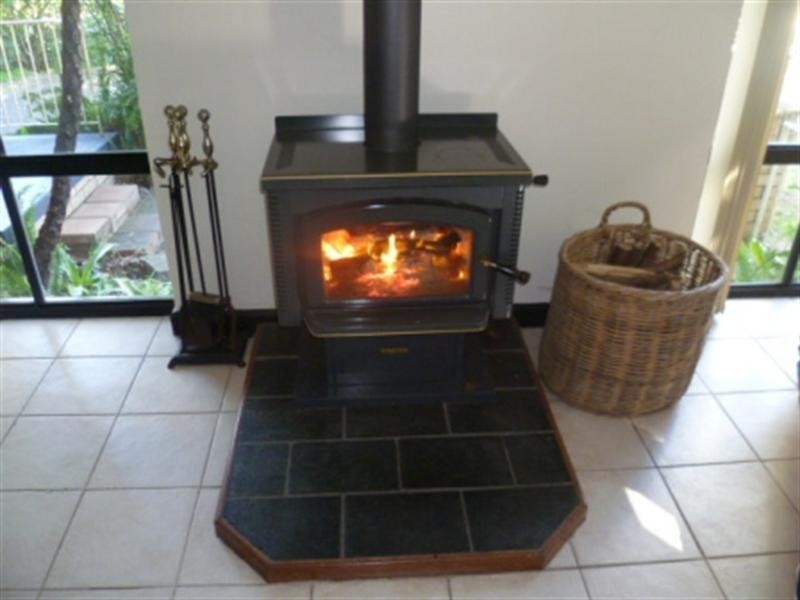 9/9-11 Cochrane Road, Thirroul NSW 2515