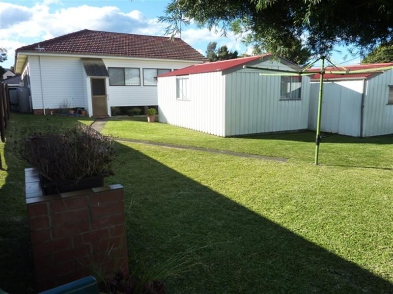 1 Hale Street, Woonona NSW 2517