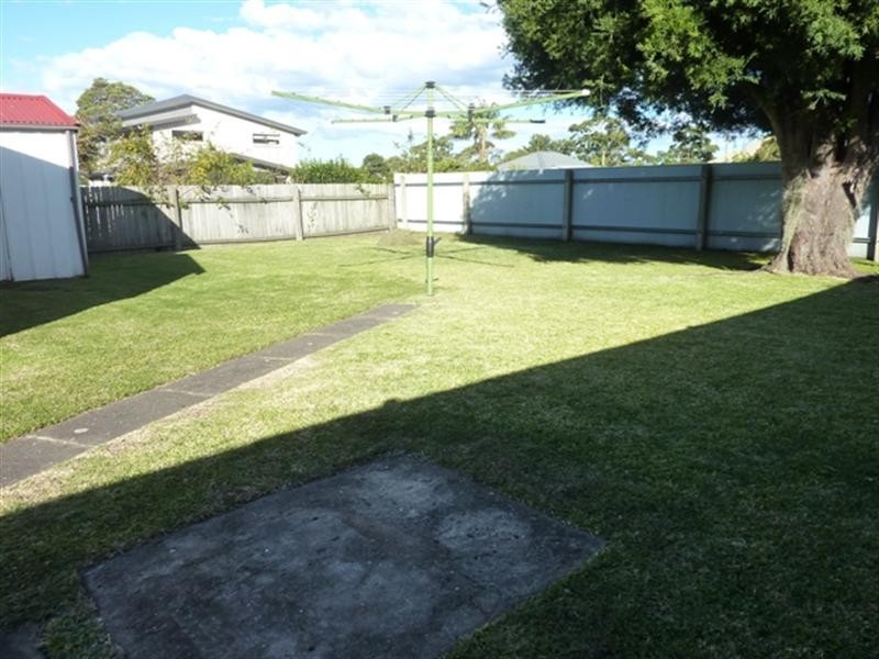 1 Hale Street, Woonona NSW 2517