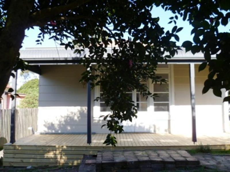 27 Organs Road, Bulli NSW 2516