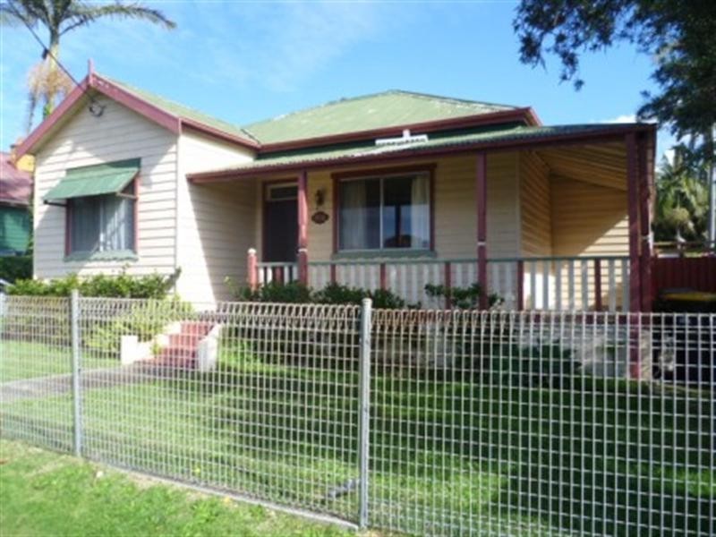 18 Mitchell Road, Woonona NSW 2517