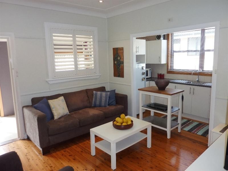 2 Ellen Street, Bellambi NSW 2518