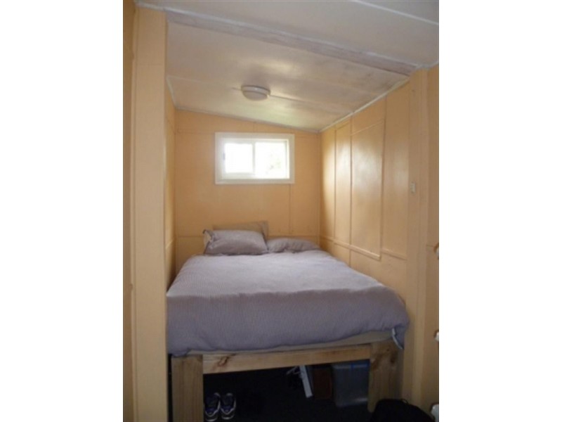 6 Pioneer Road, Bellambi NSW 2518