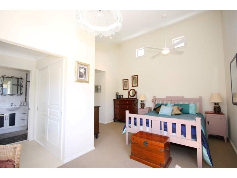 44 Aragan Circuit, Bulli NSW 2516