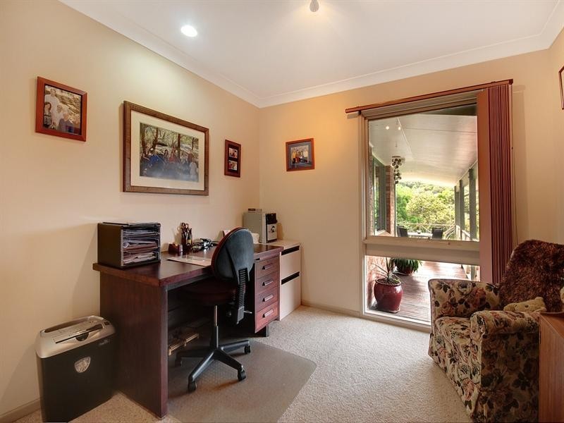 86 Gahans Avenue, Woonona NSW 2517