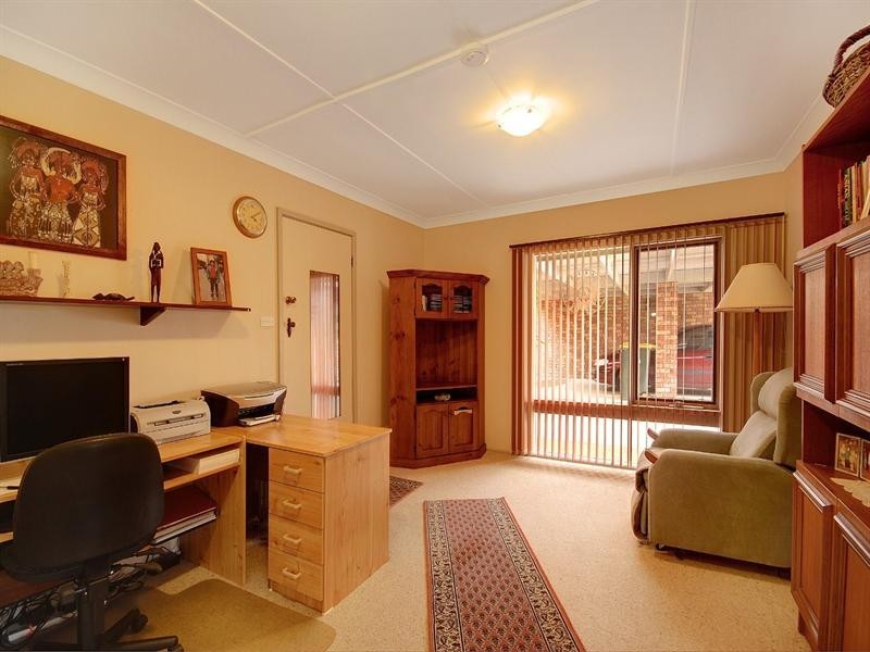 86 Gahans Avenue, Woonona NSW 2517