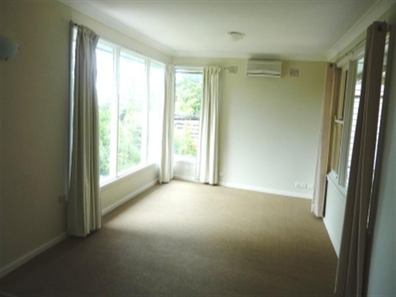 15 Joanne Street, Woonona NSW 2517