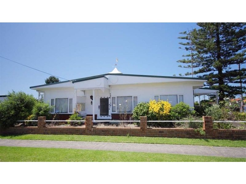 60 Lake Parade, East Corrimal NSW 2518