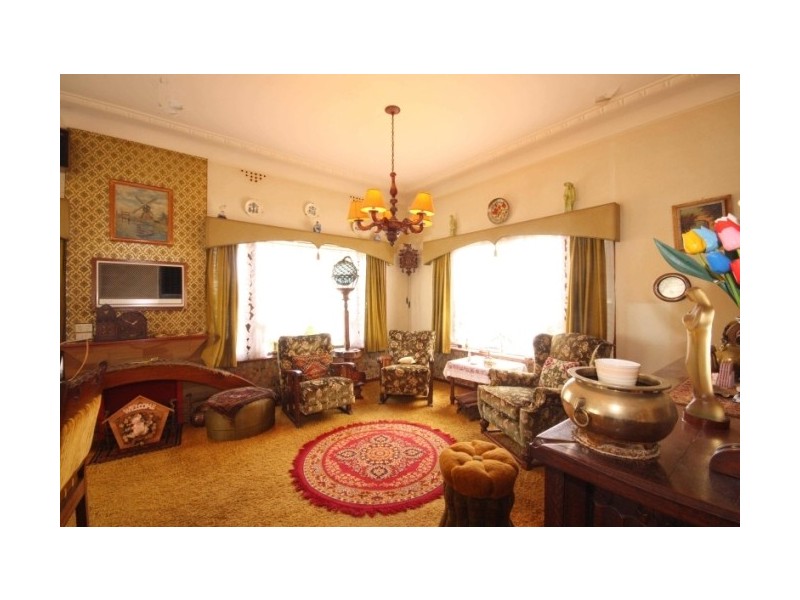 60 Lake Parade, East Corrimal NSW 2518