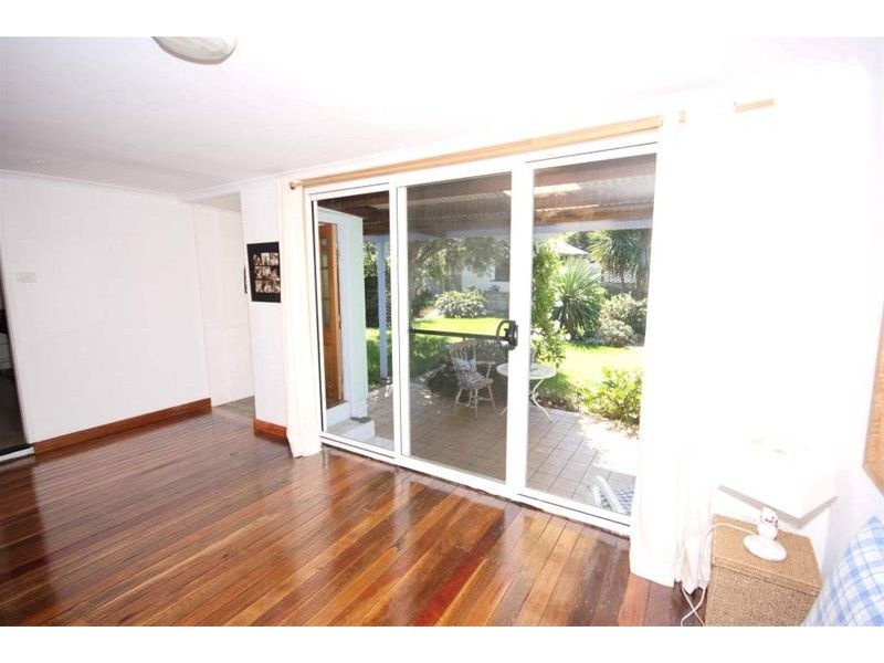 7 Popes Road, Woonona NSW 2517