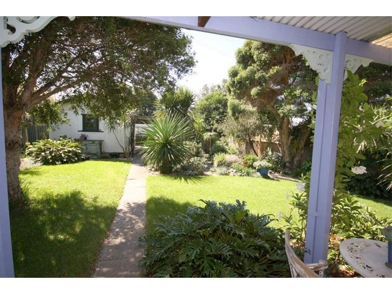 7 Popes Road, Woonona NSW 2517