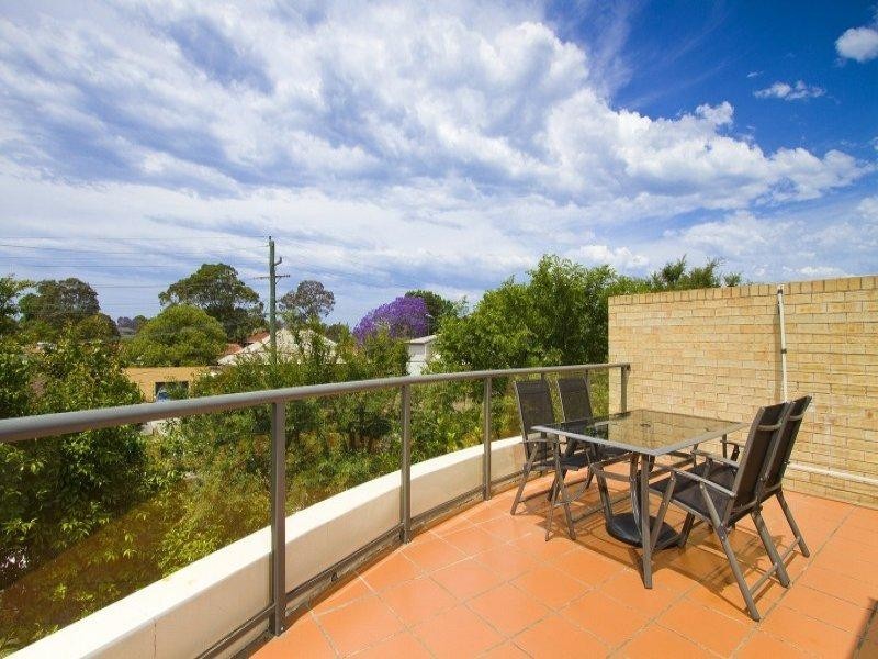 4/2 Forestview Way, Woonona NSW 2517