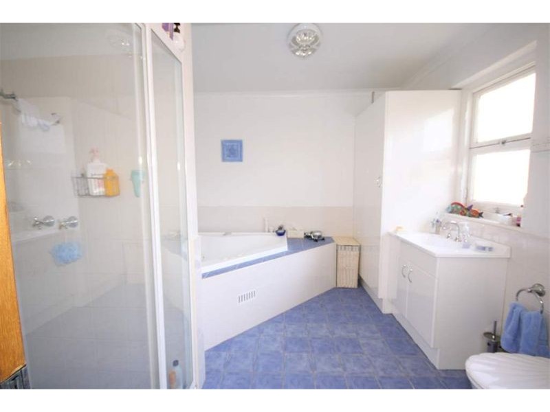 4/14 Godolphin Street, Bulli NSW 2516