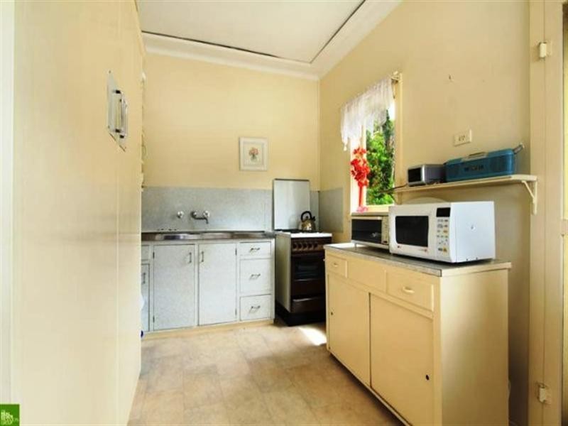 127 Brokers Road, Balgownie NSW 2519