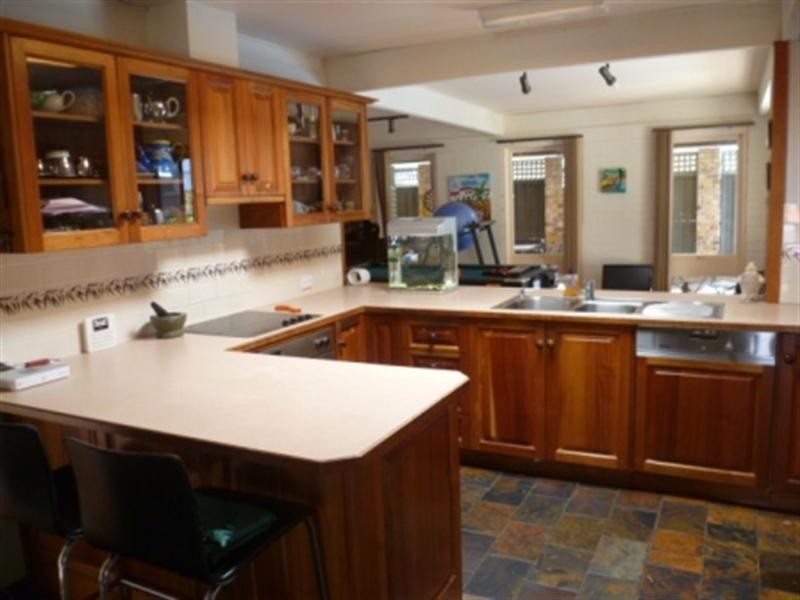 26 Joanne Street, Woonona NSW 2517