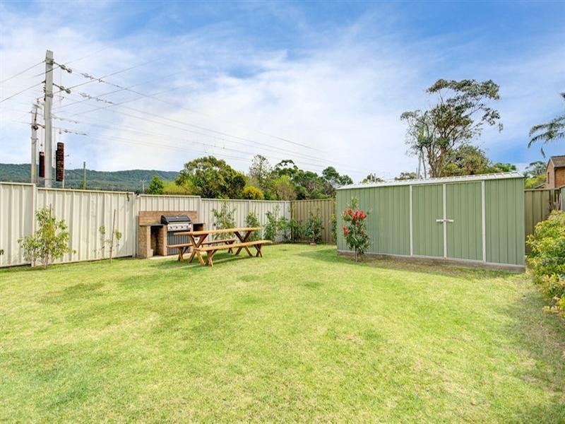18 Park Road, Woonona NSW 2517
