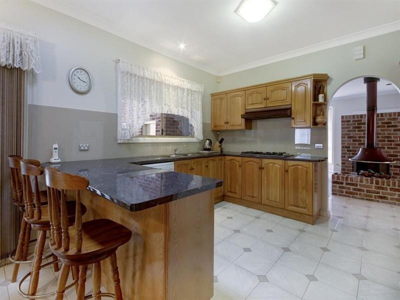 27 Hutchinson Drive, Balgownie NSW 2519