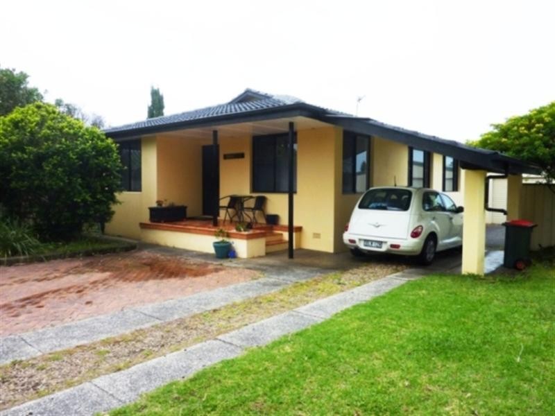 11 Tressider Place, Bellambi NSW 2518