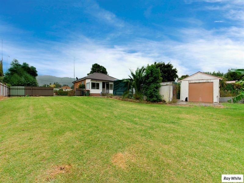 87 Thompson Street, Woonona NSW 2517