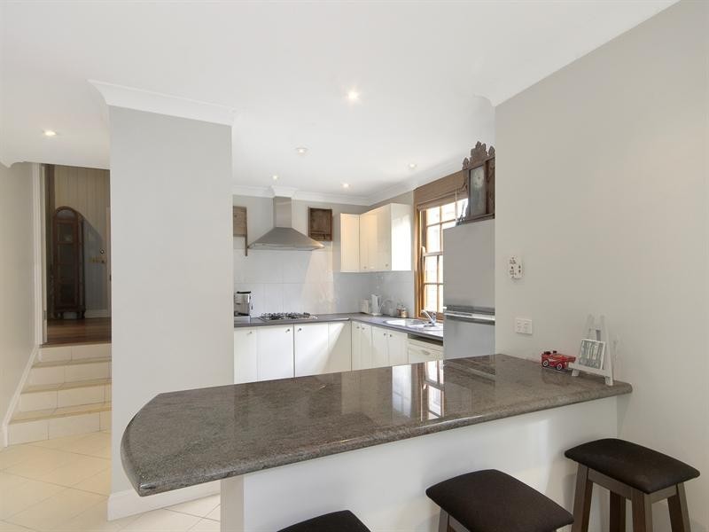76 Park Road, Bulli NSW 2516