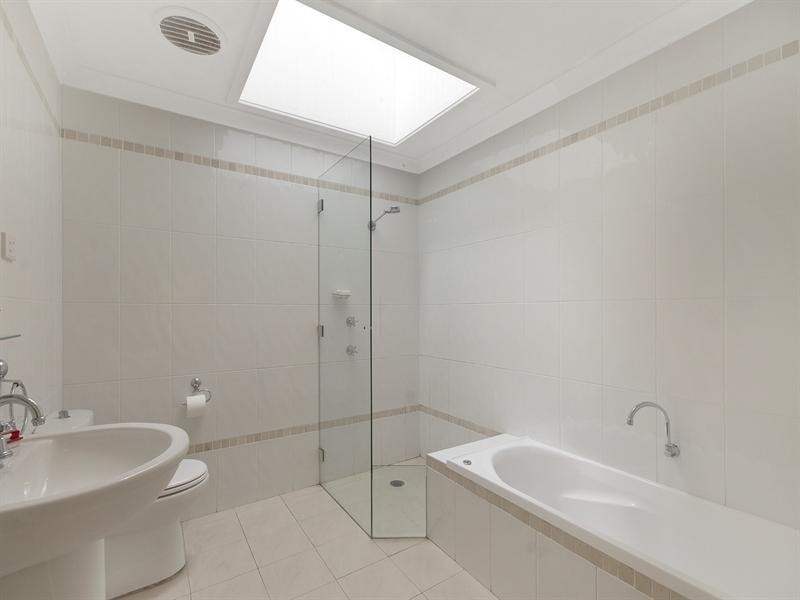 76 Park Road, Bulli NSW 2516