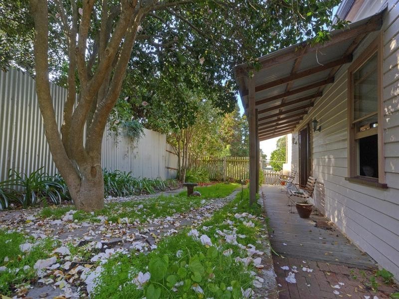 1 Dumbrell Road, Bulli NSW 2516