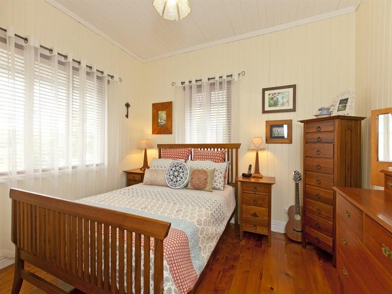 13 Berringar Street, Wynnum QLD 4178