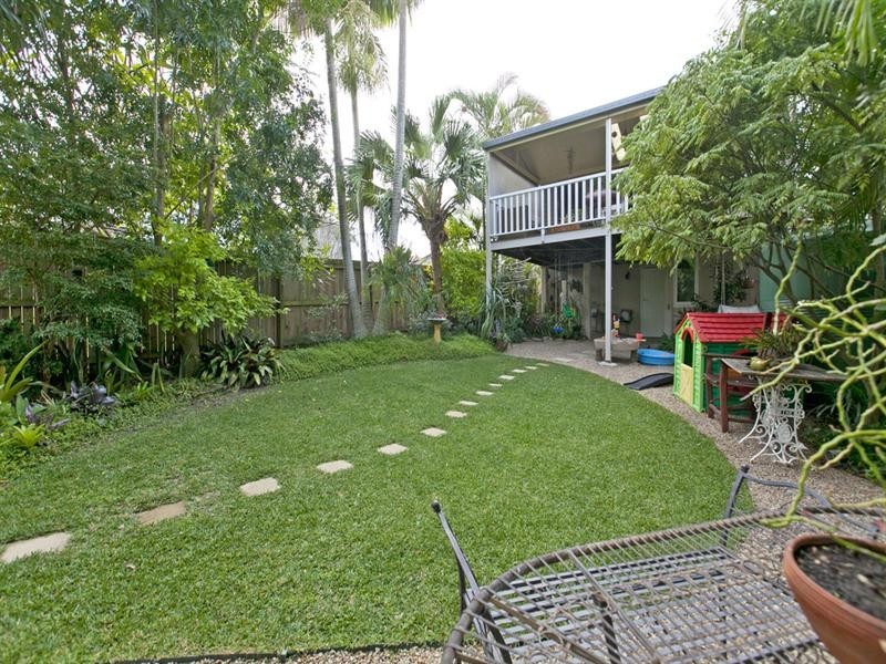13 Berringar Street, Wynnum QLD 4178