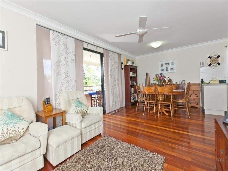 132 West Avenue, Wynnum QLD 4178