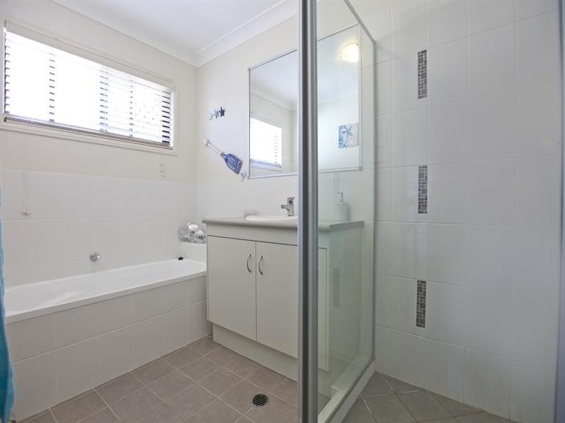 132 West Avenue, Wynnum QLD 4178