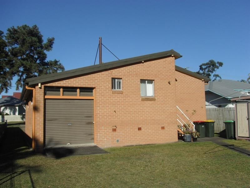 35 Tingalpa Street, Wynnum West QLD 4178