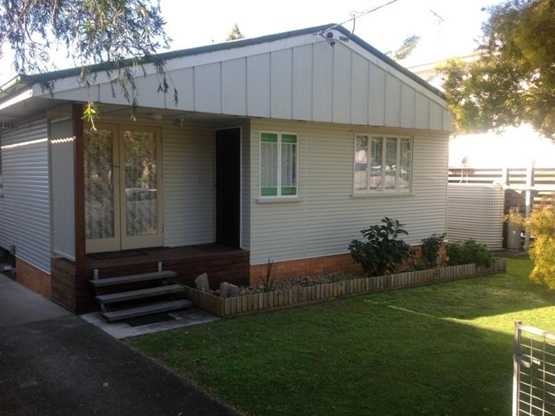 49 Waterview Avenue, Wynnum QLD 4178